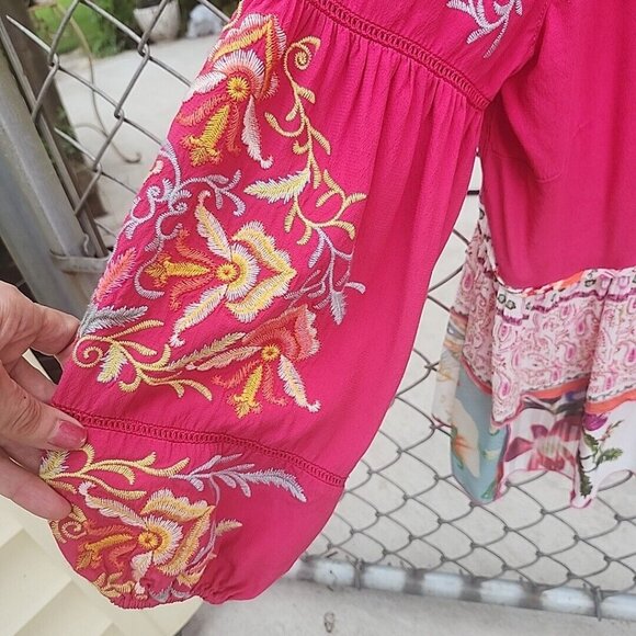 Size XS Fuchsia Floral Embroidered 3/4 Sleeve Blouse by John Mark Baby Doll Boho - Picture 5 of 11